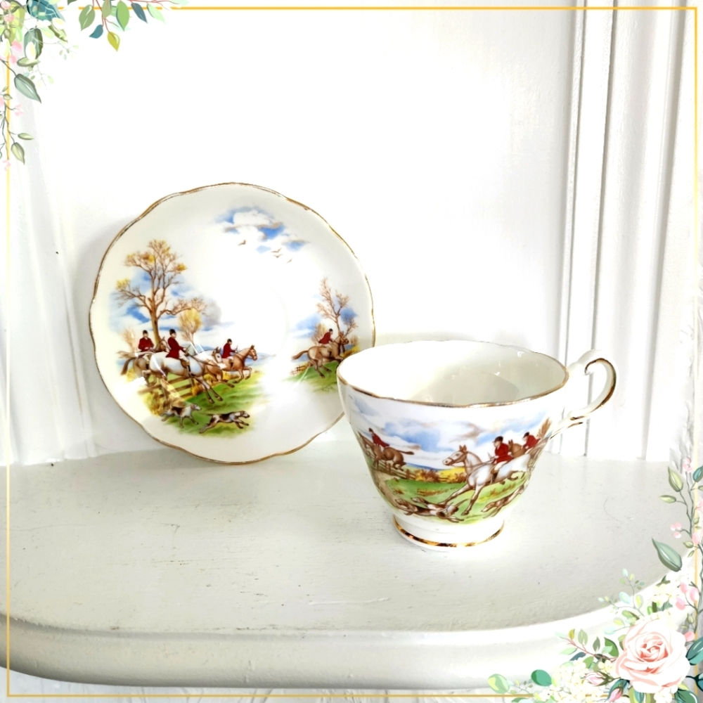 JACKSON & GOSLING GROSVENOR TEACUP AND SAUCER, HUNTING SCENE
